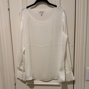 Express Cream Blouse with Button Cuffs